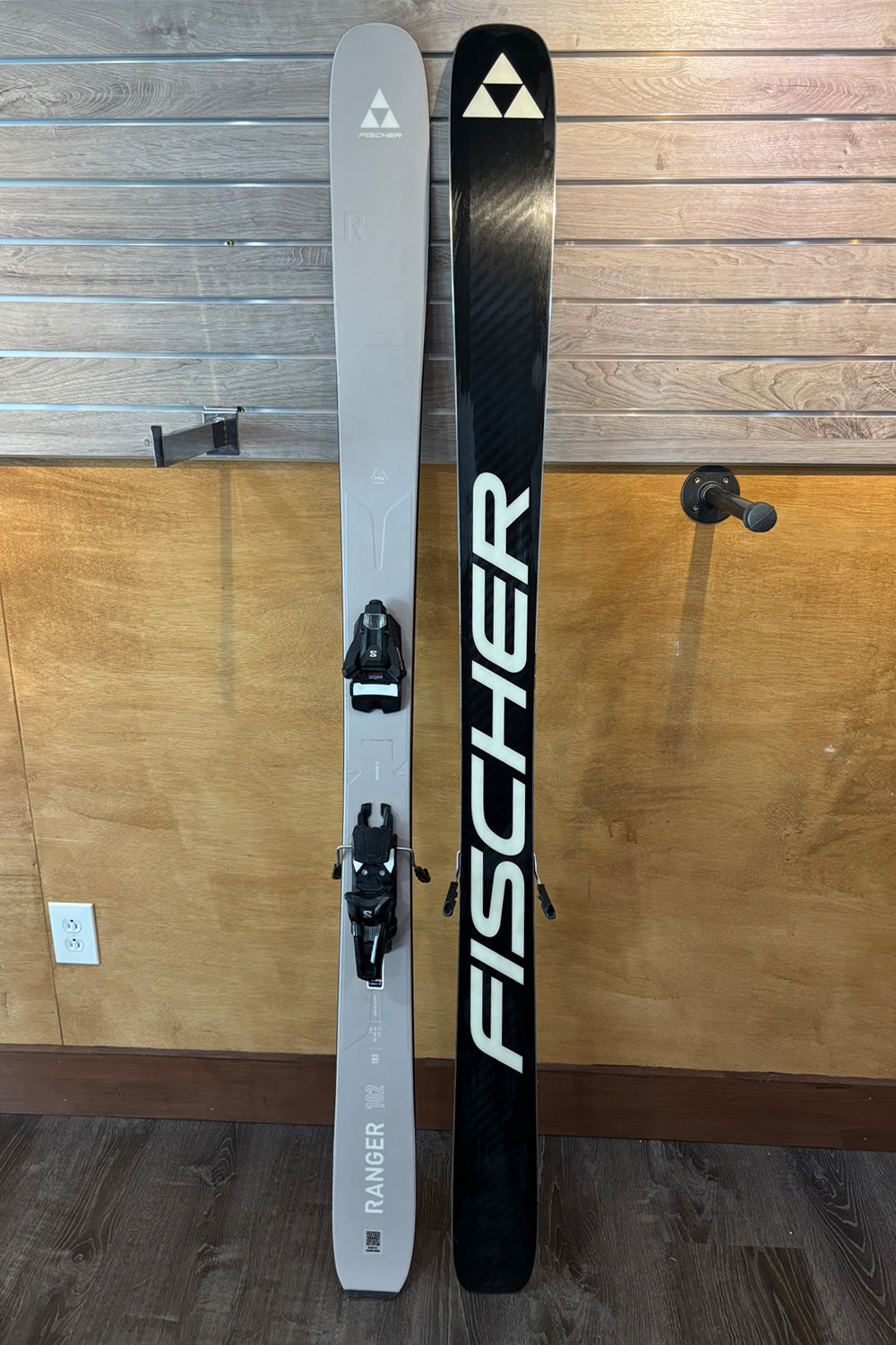 25-26 Demo Skis - Fischer Ranger 102 183cm with Strive 14