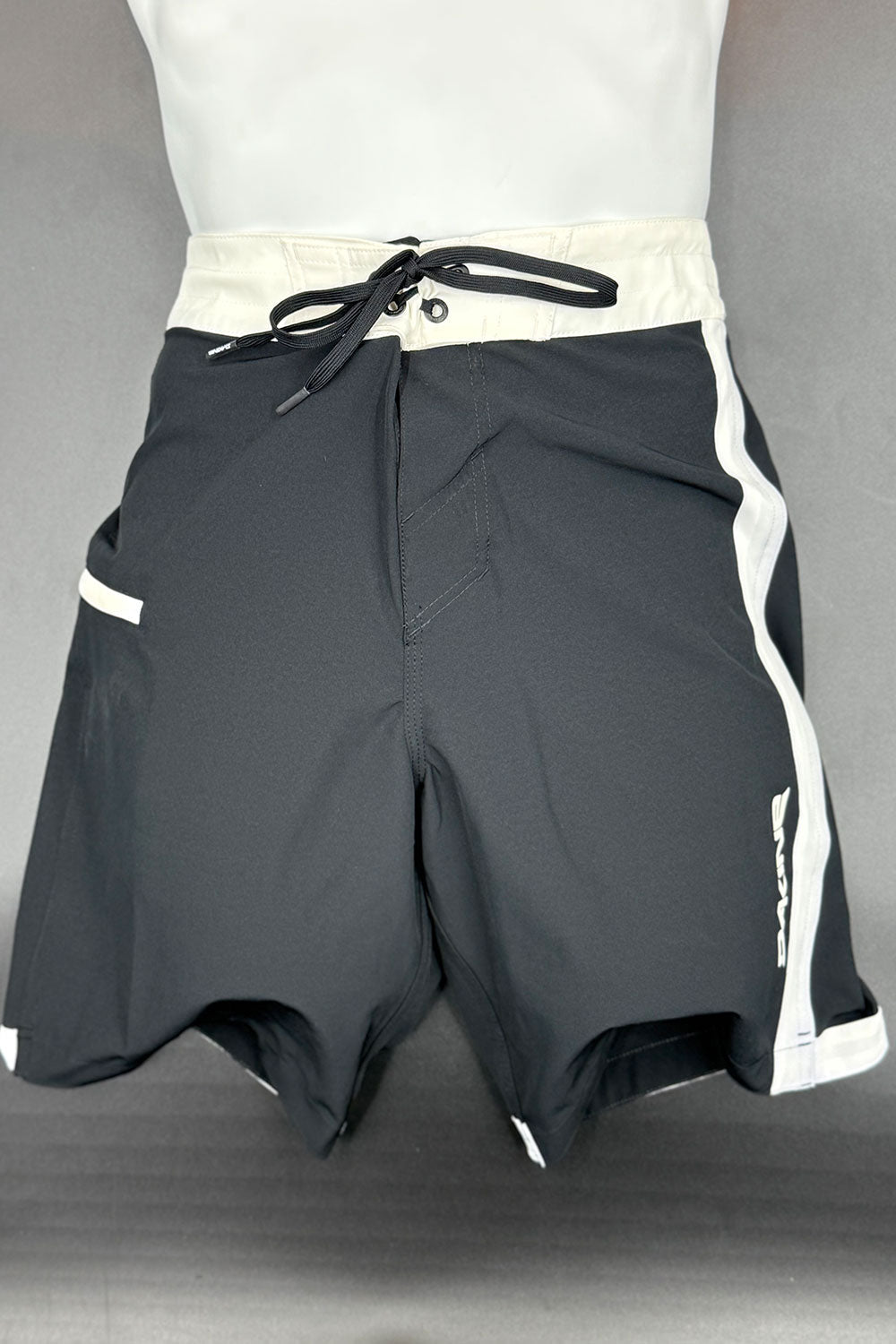 Dakine Roots Boardshorts - Men's