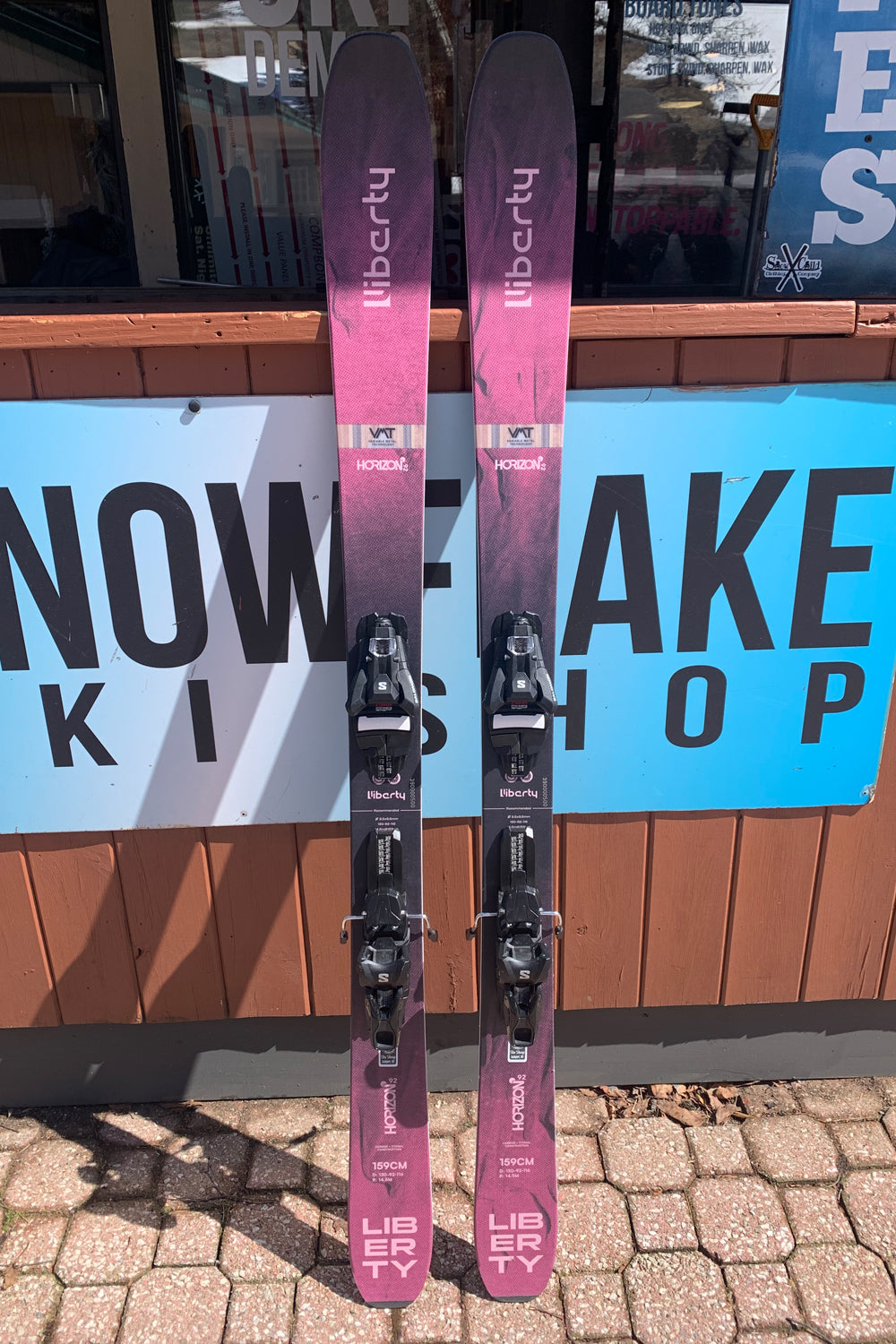 women's Liberty Horizon 92 skis, pink/purple