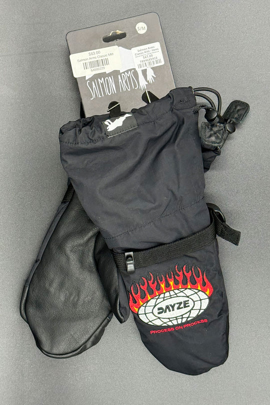 Black gloves with flame design and 'Dayze' branding on a gray background