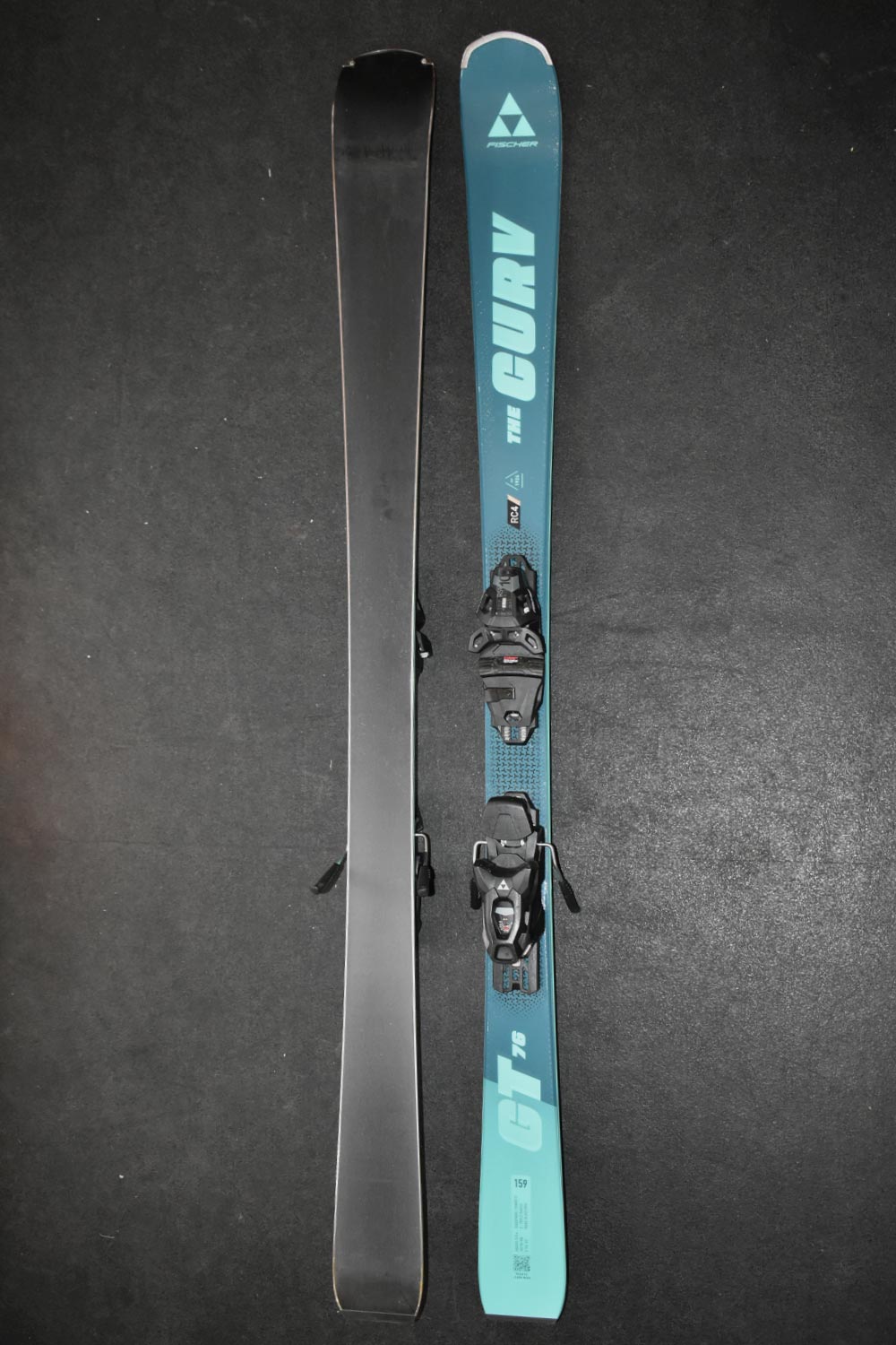 Fischer RC4 The Curv GT 76 demo skis with bindings, teal